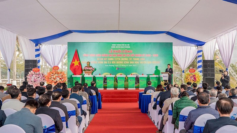Trục Tây Thăng Long: Động lực phát triển mới cho khu vực Tây Hà Nội 3 Lễ khởi công tuyến đường Tây Thăng Long tại Đan Phượng là cột mốc “vàng” của khu vực ngay trong đầu năm 2025.
